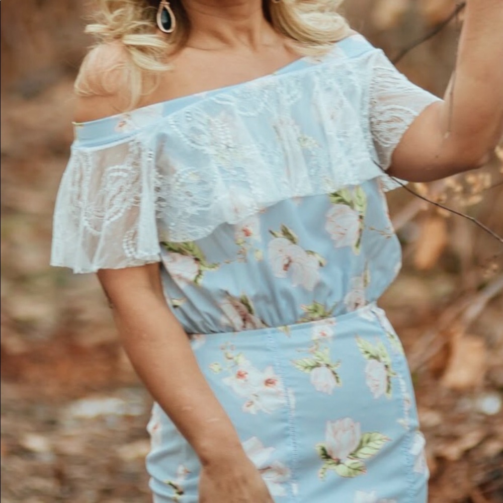 Dress - Picture 5 of 6